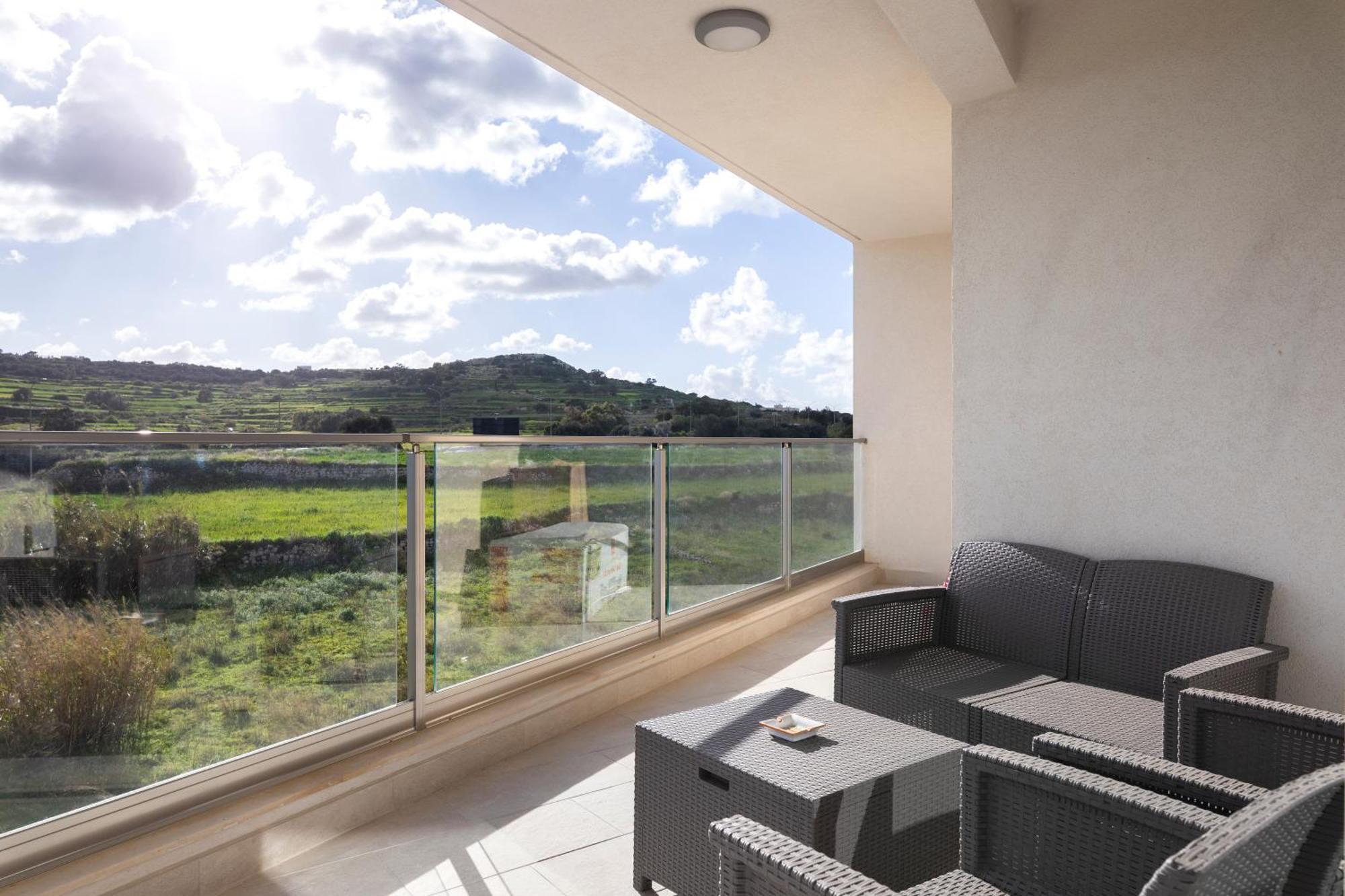 Modern & Spacious 2Br Apartment With Country Views - Close To Xemxija Bay St. Paul's Bay Bagian luar foto